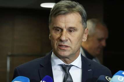 Apolitičnom Fadilu Novaliću u fokusu je isključivo čovjek