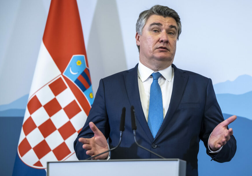 FOTO: MARTIAL TREZZINI / EPA