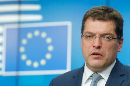 Komesar EU poručio BiH: "Nema vremena za gubljenje. Vaša europska budućnost isuviše je važna"