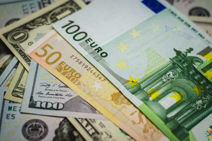 Ko ima bolju perspektivu - euro ili dolar?