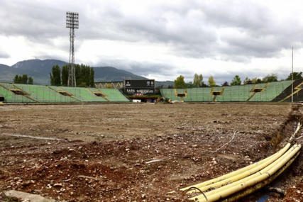 Pitali načelnika Općine Centar šta će biti sa stadionom Koševo. Njegov odgovor razbjesnio je navijače bordo tima