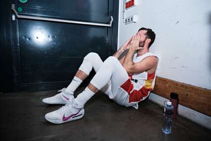Najemotivniji trenutak Eurobasketa: Legenda sjela na pod i zaplakala