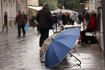 U BiH danas će preovladavati oblačno vrijeme, s povremenom slabom kišom