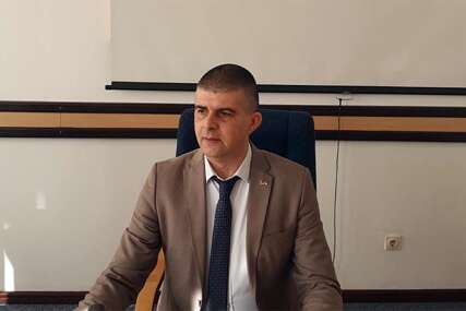 Srđan Šekara: Borenović ne treba da brine ko će da pjeva na predizbornim skupovima SNSD-a