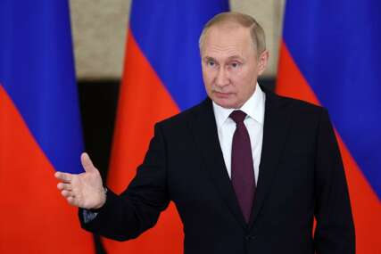 Putin gubi na svim frontovima, ostala mu još samo jedna opcija. Ona je zastrašujuća