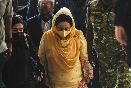 Žena bivšeg premijera Malezije proglašena krivom za korupciju