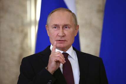 Analiza Guardiana: Putin bi radije rizikovao nuklearni rat nego priznao poraz
