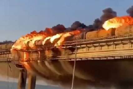 Gori Krimski most, dio se urušio