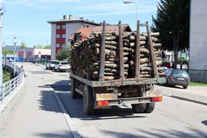 U Krajini 250 penzionera još čeka isporuku drva za ogrjev