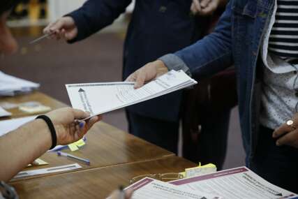 Istraživanje: Više od polovine građana Crne Gore vjeruje da se za glasanje dobiva novac