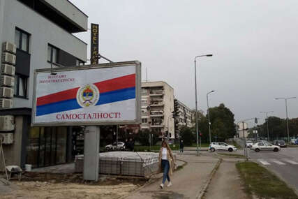 U Banja Luci osvanuli bilbordi sa natpisom "Samostalnost"