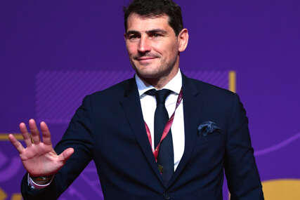 Ipak voli žene: Stiglo objašnjenje zašto je Casillas objavio da je gej