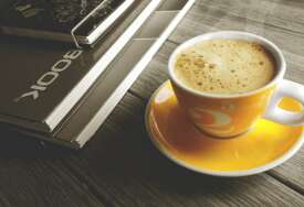 Pijete kafu s mlijekom, nutricionisti upozoravaju da to usporava metabolizam i varenje