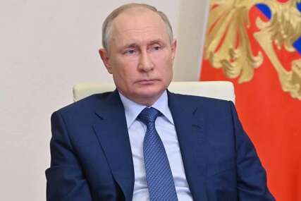Putin optužio Zapad da igra "opasnu, krvavu i prljavu" igru