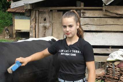 Martina Batista jedina je djevojka koja sa svojim bikom učestvuje na koridama u BiH
