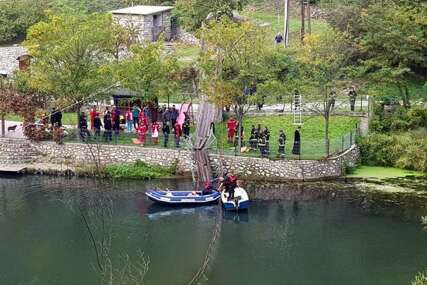 Detalji nesreće u Srbiji: 20 osoba iz BiH upalo u nabujalu rijeku, dvije žene se utopile