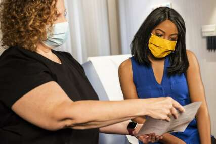 Četiri američke savezne države ponovo uvele obavezno nošenje maski