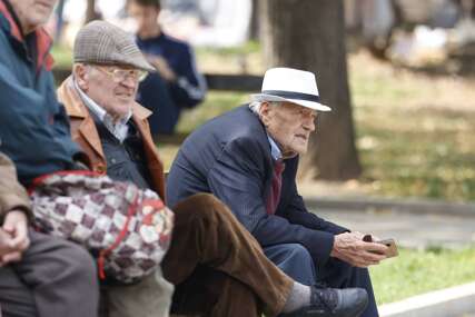 Dobre vijesti za seniore: Penzije u Federaciji ponovo povećane