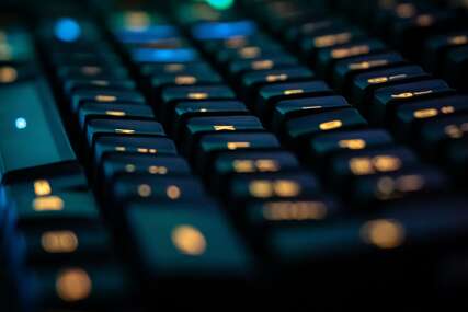 Hakeri mogu da otkriju vašu lozinku preko toplote koju prsti ostavljaju na tastaturi