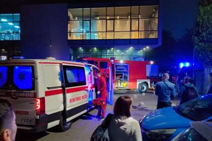 Požar u 'Arena Sport Centru' u Mostaru, posjetioci razbijali prozore da izađu (VIDEO)
