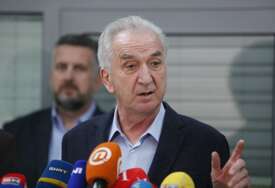 ŠAROVIĆ UZBURKAO JAVNOST: "Ima svi da ‘zaginemo’ zbog Dodika!" (VIDEO)