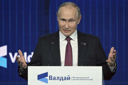 Putin neplanirano posjetio Mariupolj
