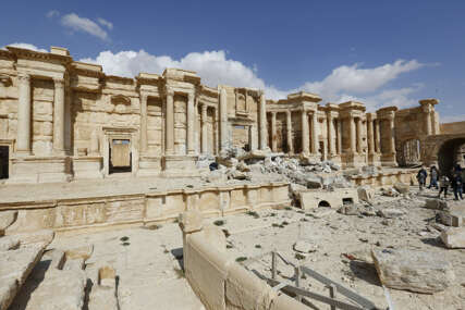 U sirijskoj Palmiri pronađena masovna grobnica žrtava ISIL-a
