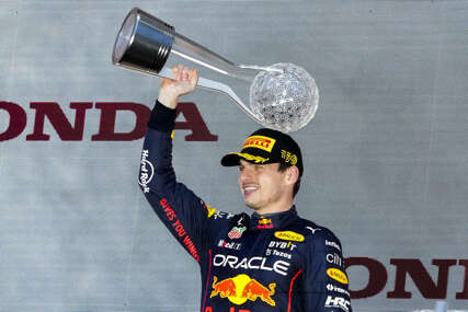 Verstappen slavio na Suzuki i postao dvostruki prvak svijeta
