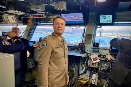 Načelnik Zajedničkog štaba OSBiH obišao nosač aviona "USS George H.W. Bush"
