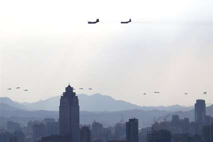 Kina podigla čak 44 ratna aviona i četiri broda. Sprema li se napad na Tajvan?