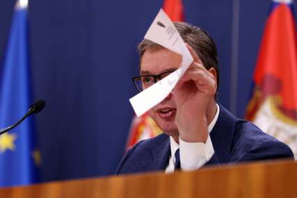 Vučić spreman podnijeti ostavku
