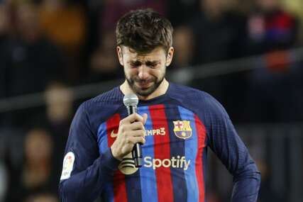Pique se u suzama oprostio od Barcelone. Par dana kasnije, izgleda da će opet igrati za nju