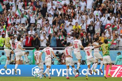 NEVIĐENA DRAMA NA "AHMAD BIN ALIJU" Iranci slavili protiv Velsa golovima u posljednjim sekundama