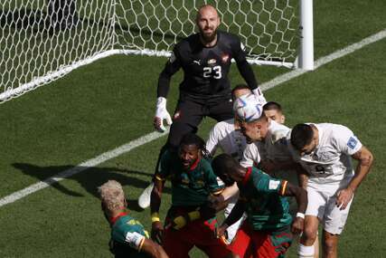 Nezapamćena scena na utakmici Kamerun-Srbija, pa ovo još nije viđeno na Svjetskom prvenstvu