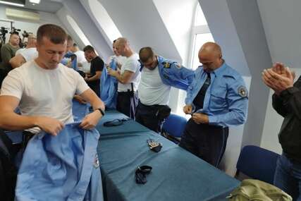 Situacija na Kosovu sve gora: Srpski policajci skinuli uniforme