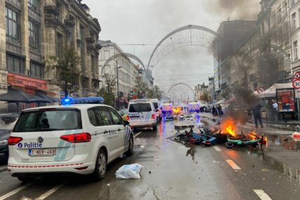 Haos u Bruxellesu: Navijači Maroka palili automobile, sukobili se sa policijom