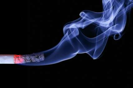 Zabrana pušenja na javnim mjestima na snazi za pola godine u FBiH