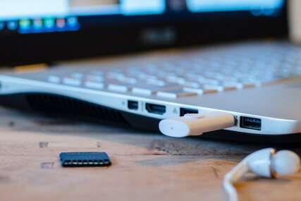 Hakeri imaju novo oružje – USB kablove