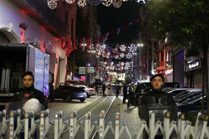Beograđanin iz Istanbula javlja: Gradom odjekuju rafali, panično smo bježali...
