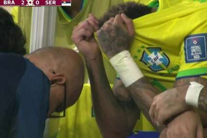 Najtužniji trenutak Mundijala: Sjeo na klupu pa se rasplakao, Brazilci se hvataju za glavu