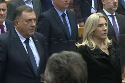 Dodik negodovao jer je u NSRS intonirana himna BiH: "Trebalo je svi da sjede, poslanici"