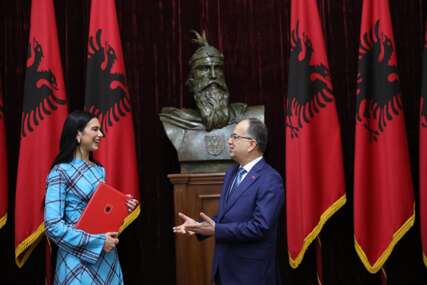 Dua Lipa dobila albansko državljanstvo: Biću Albanka i na papiru