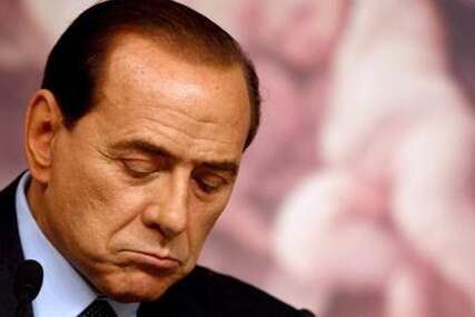 Berlusconi oslobođen optužbi za podmićivanje