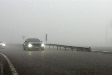 Upozorenje na smanjenu vidjivost: Vozače pozivaju na oprez zbog magle