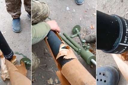 SNIMAK OBILAZI PLANETU  Ukrajinski vojnici otpakuju minobacač proizveden u Novom Travniku