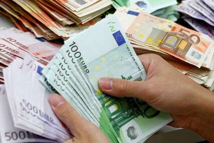 Kako prepoznati lažnu novčanicu eura i znate li koja se najčešće krivotvori?