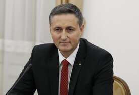 HIT DANA Denis Bećirović