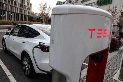 Tesla: Očekujemo nagli pad interesa za električne automobile