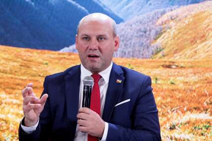 Poljska nudi izmjene zakona o Vrhovnom sudu kako bi dobila sredstva EU