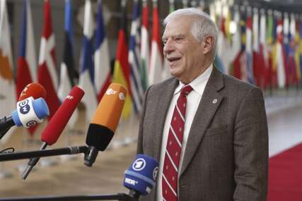 Članice EU-a za hitno smirivanje situacije na Kosovu